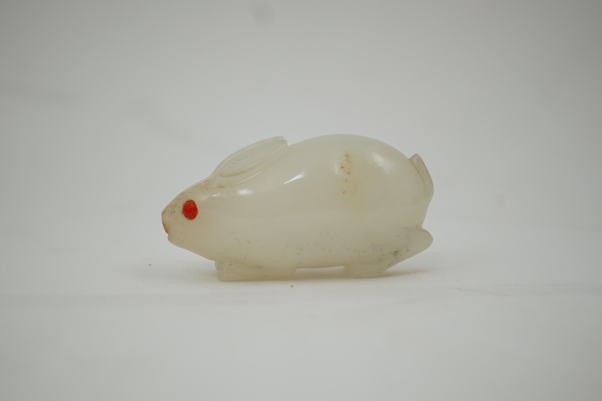 A Chinese white jade ‘rabbit’ snuff bottle, 18th/19th century